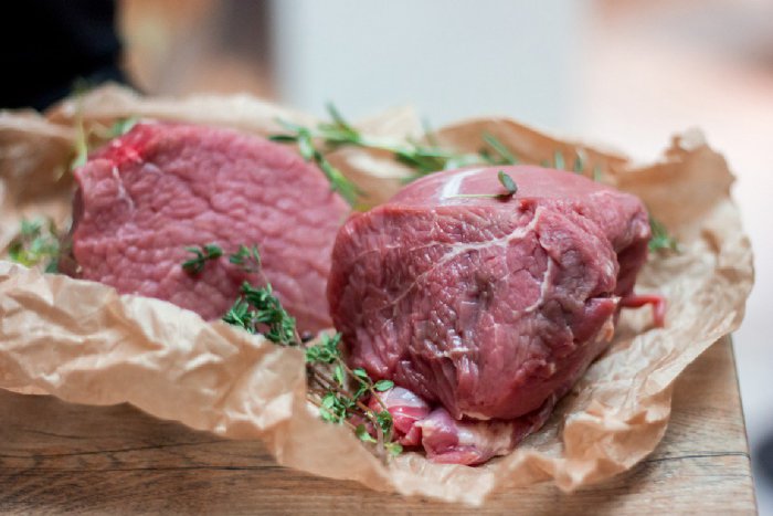 Ilustračný obrázok k článku Ako si správne vybrať mäso (nielen) na sviatky